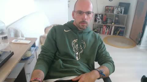 Snapshot of mikmik91 chatting on September 2025 08:58:02 AM mikmik91 online show from September 2025 08:58:02 AM