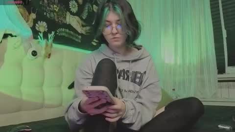 Snapshot of miko_meow chatting on October 2025 02:38:01 PM Miko online show from October 2025 02:38:01 PM