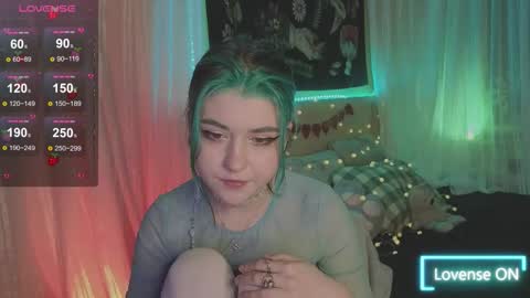 Snapshot of miko_meow chatting on February 2026 06:31:01 PM Miko online show from February 2026 06:31:01 PM