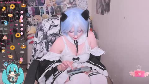 Snapshot of miku_bunny chatting on December 2024 11:36:01 PM Miku online show from December 2024 11:36:01 PM