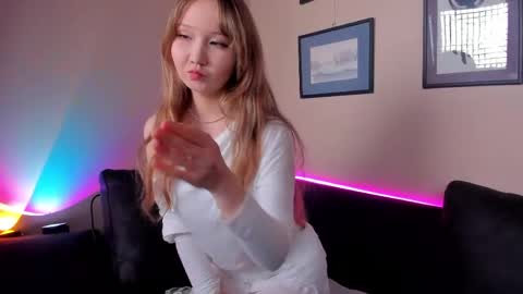 Snapshot of miku_takashima chatting on April 2026 11:48:01 AM Miku online show from April 2026 11:48:01 AM