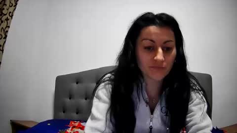 Snapshot of mikyloveu chatting on December 2024 07:41:02 PM Mikyloveu online show from December 2024 07:41:02 PM