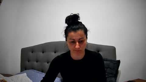 Snapshot of mikyloveu chatting on February 2025 04:47:02 PM Mikyloveu online show from February 2025 04:47:02 PM