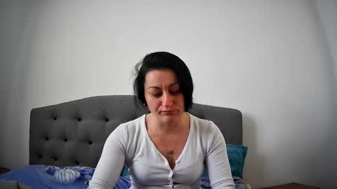 Snapshot of mikyloveu chatting on March 2025 03:15:02 PM Mikyloveu online show from March 2025 03:15:02 PM