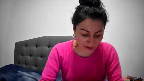 Snapshot of mikyloveu chatting on February 2026 06:26:01 PM Mikyloveu online show from February 2026 06:26:01 PM