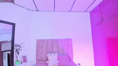 mila_1wood online show from July 2026 01:04:01 PM