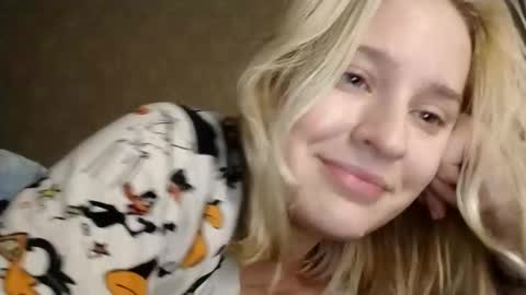 Mila 420 online show from December 2025 11:45:02 PM