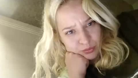 Mila 420 online show from May 2026 10:27:01 PM
