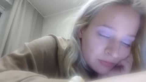 Mila 420 online show from May 2026 05:53:01 PM