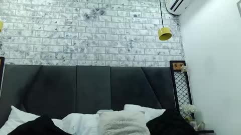 mila_adamss online show from January 2025 10:54:01 AM