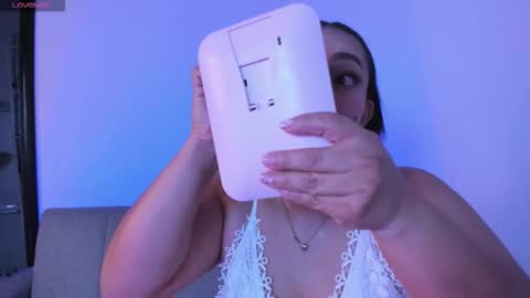 mila  online show from February 2026 04:27:02 PM