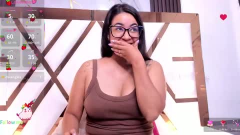 Camila online show from May 2026 06:58:01 PM