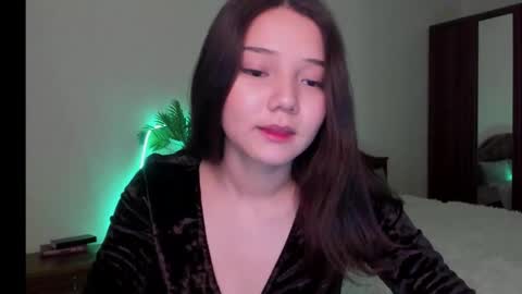 Snapshot of mila_dance_ chatting on February 2026 12:30:02 PM mila_dance_ online show from February 2026 12:30:02 PM