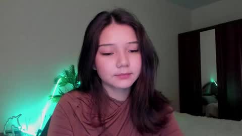 Snapshot of mila_dance_ chatting on February 2026 07:42:02 PM mila_dance_ online show from February 2026 07:42:02 PM