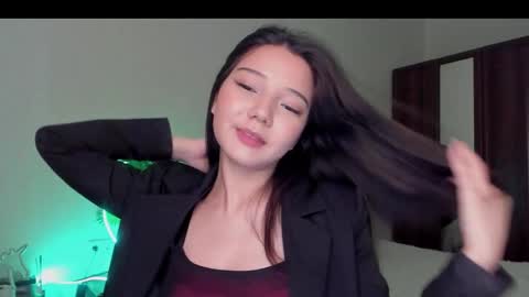 Snapshot of mila_dance_ chatting on February 2026 12:56:02 PM mila_dance_ online show from February 2026 12:56:02 PM