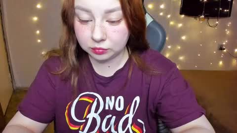 Snapshot of mila_foxxxy chatting on December 2024 04:47:02 AM Mila shy sensual person online show from December 2024 04:47:02 AM