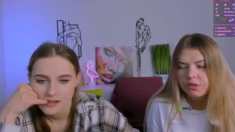 mila_glow online show from September 2025 12:29:01 PM