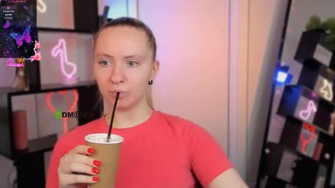 mila_glow online show from March 2026 12:44:01 PM