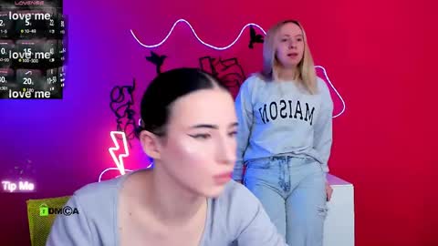 Snapshot of mila_glow chatting on May 2026 06:38:02 PM mila_glow online show from May 2026 06:38:02 PM