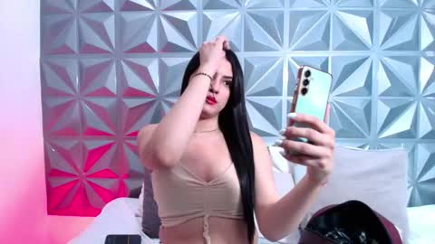 mila_heart online show from October 2025 08:06:02 PM