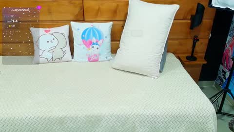 Milena  online show from February 2025 11:11:01 AM