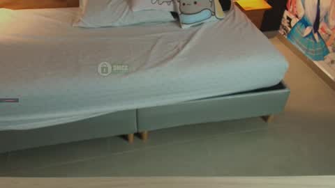 Milena  online show from November 2025 11:10:02 AM