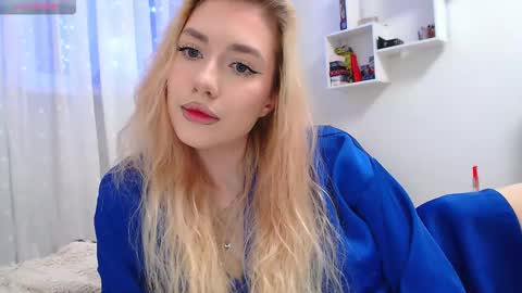 mila nowak online show from May 2026 05:53:02 PM