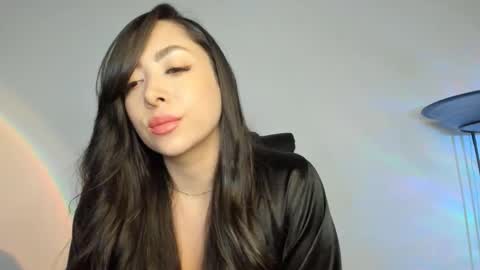 Snapshot of mila_paramo chatting on October 2025 01:03:02 AM Camila online show from October 2025 01:03:02 AM