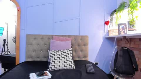 Mila and samy online show from March 2026 05:24:02 PM