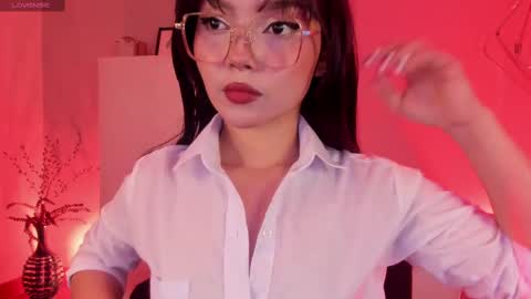 Mila online show from March 2025 11:21:01 AM