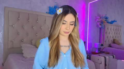 Snapshot of mila_smirnovavk chatting on May 2026 03:46:02 AM MILA online show from May 2026 03:46:02 AM