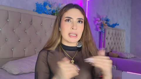 Snapshot of mila_smirnovavk chatting on May 2026 10:36:01 AM MILA online show from May 2026 10:36:01 AM
