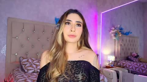 Snapshot of mila_smirnovavk chatting on May 2026 03:34:01 AM MILA online show from May 2026 03:34:01 AM