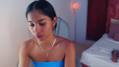 Snapshot of milaa_star chatting on September 2025 04:04:02 AM milaa_star online show from September 2025 04:04:02 AM