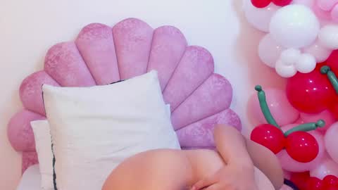 Snapshot of milaaadams chatting on April 2026 07:07:02 PM mila online show from April 2026 07:07:02 PM