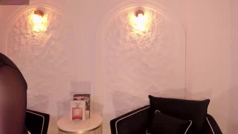 Snapshot of milacoleman chatting on November 2025 11:07:02 PM Mila online show from November 2025 11:07:02 PM