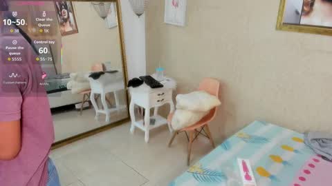 miladiosa online show from September 2025 11:36:01 AM