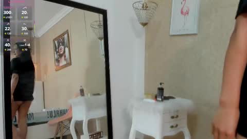 miladiosa online show from September 2025 11:37:01 AM