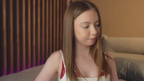 Mila online show from March 2026 03:28:02 PM