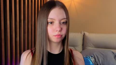 Mila online show from May 2026 03:39:02 PM