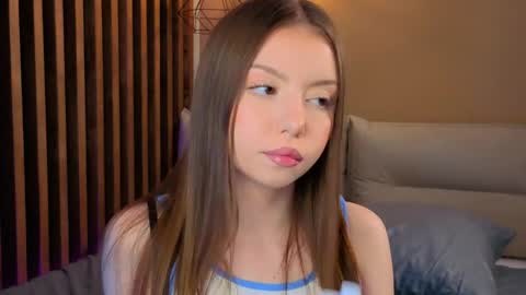 Mila online show from May 2026 03:06:02 PM