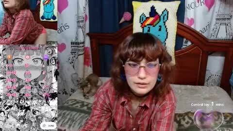 Mila-Lunala online show from October 2025 10:32:02 PM