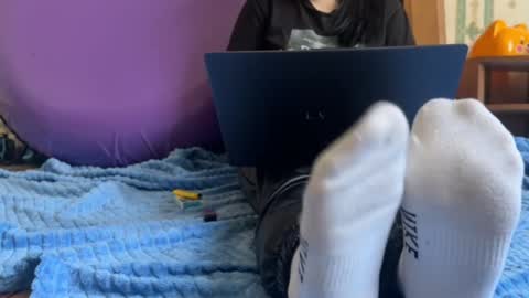 Snapshot of milamisss chatting on April 2026 04:28:02 AM milamisss online show from April 2026 04:28:02 AM