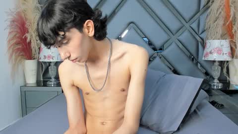 Snapshot of milan_lewiss chatting on November 2025 01:18:02 PM milan_lewiss online show from November 2025 01:18:02 PM