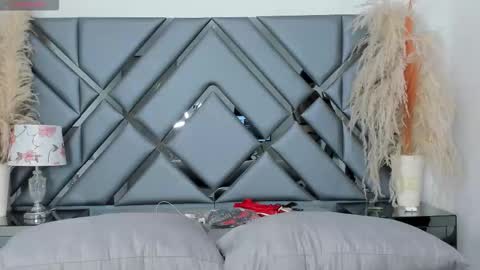 Snapshot of milan_lewiss chatting on November 2025 01:01:01 PM milan_lewiss online show from November 2025 01:01:01 PM