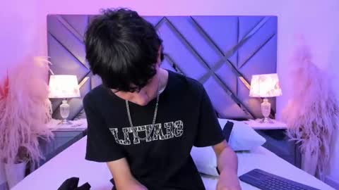 Snapshot of milan_lewiss chatting on February 2026 11:18:01 AM milan_lewiss online show from February 2026 11:18:01 AM