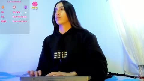 Milane online show from February 2026 11:49:02 AM