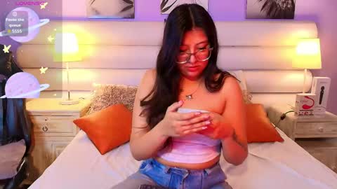 milan_sweetie online show from May 2026 09:34:01 PM