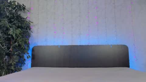 Snapshot of milana_crystal_ chatting on December 2024 11:16:01 AM Milana online show from December 2024 11:16:01 AM