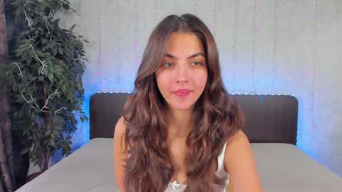 Snapshot of milana_crystal_ chatting on December 2024 08:15:02 AM Milana online show from December 2024 08:15:02 AM